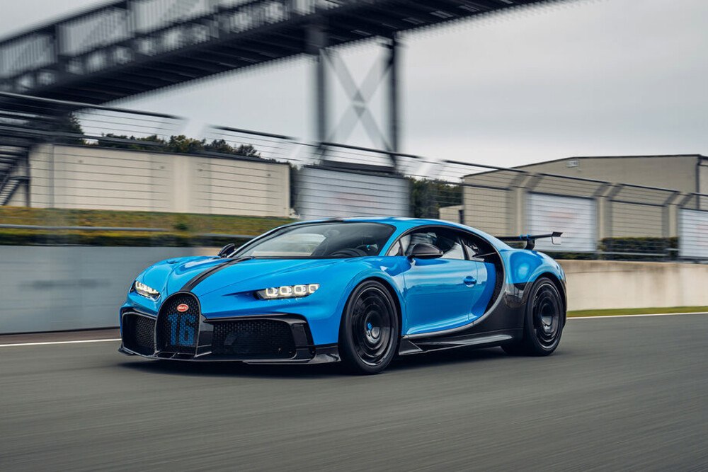 © Bugatti
Der Bugatti Chiron Pur Sport ist ein auf 60 Exemplare limitiertes Modell des Chiron. Der Bugatti Chiron Pur Sport ist ein auf 60 Exemplare limitiertes Modell des Chiron.