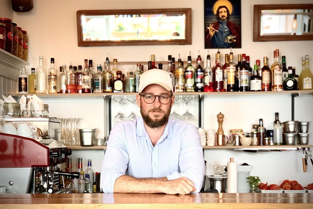 © Rinkhy Little Plates
Andrew Rinkhy: „Es gibt Foodtrucks, die größer sind als wir.“ Andrew Rinkhy: „Es gibt Foodtrucks, die größer sind als wir.“