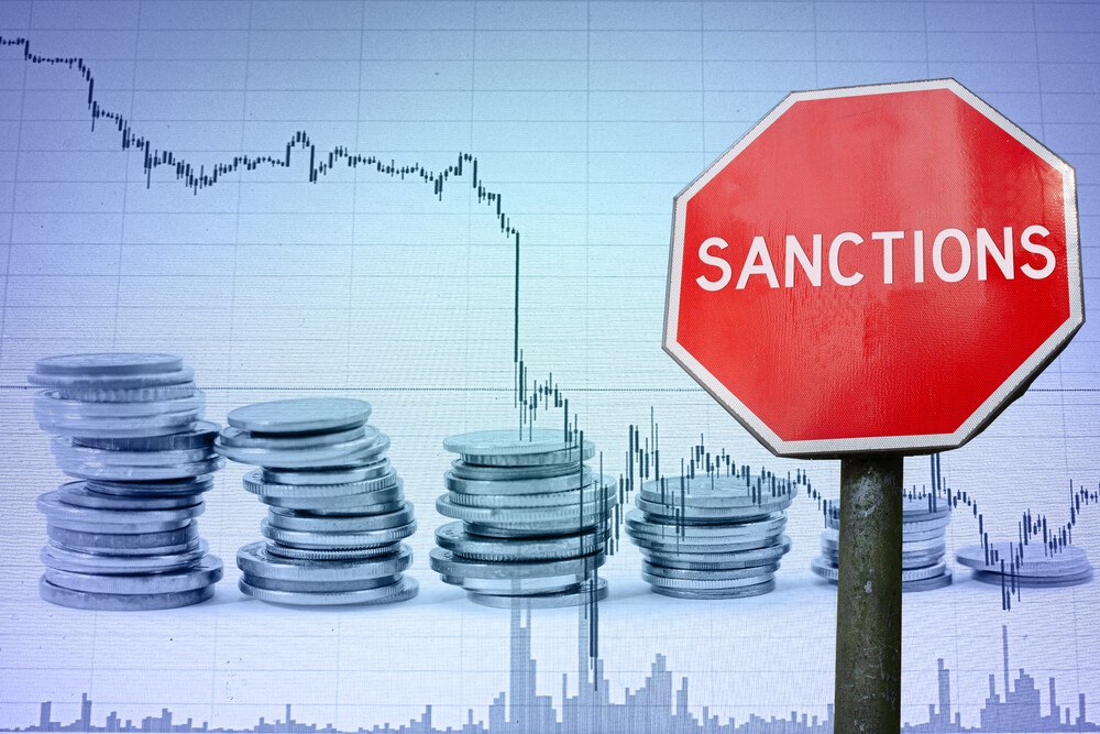 © Getty Images
Alle westlichen Wirtschaftsmächte haben empfindliche Sanktionen gegenüber Russland verhängt. Der Tourismussektor ist mittelbar betroffen.
Alle westlichen Wirtschaftsmächte haben empfindliche Sanktionen gegenüber Russland verhängt. Der Tourismussektor ist mittelbar betroffen.