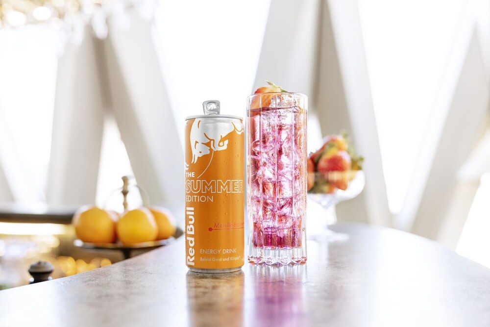 © Red Bull Red Bull Sommeredition Marille-Erdbeere