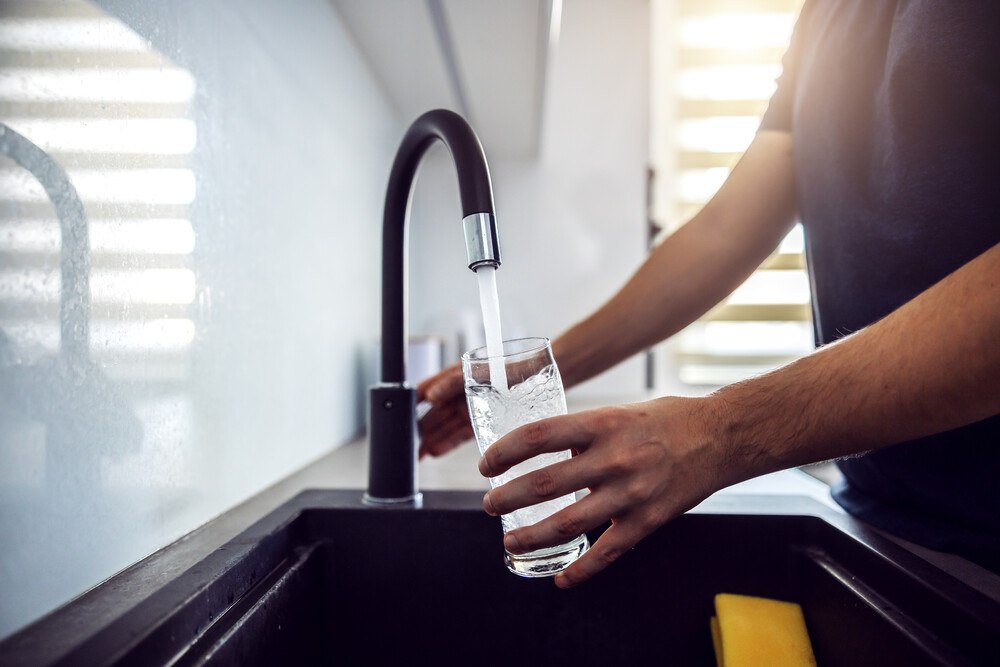 © dusanpetkovic/iStock / Getty Images Plus Trinkwasser