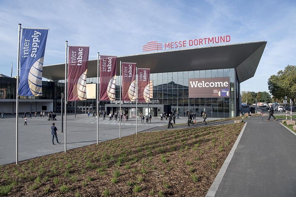 © Wolfgang Helm/Messe Dortmund
Source: intertabac.de
Im September 2022 öffnen sich die Tore der Dortmunder InterTabac wieder dem Live-Publikum.
Von 15.-17. September 2022 laufen InterTabac und InterSupply wieder wie gewohnt ab.
