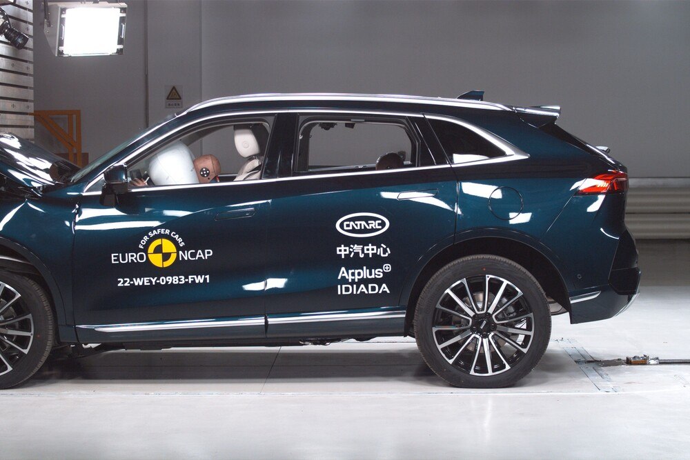 © EuroNCAP/ÖAMTC
Erstmals im ÖAMTC-Crashtest: Der WEY Coffee 01 aus China
Erstmals im ÖAMTC-Crashtest: Der WEY Coffee 01 aus China