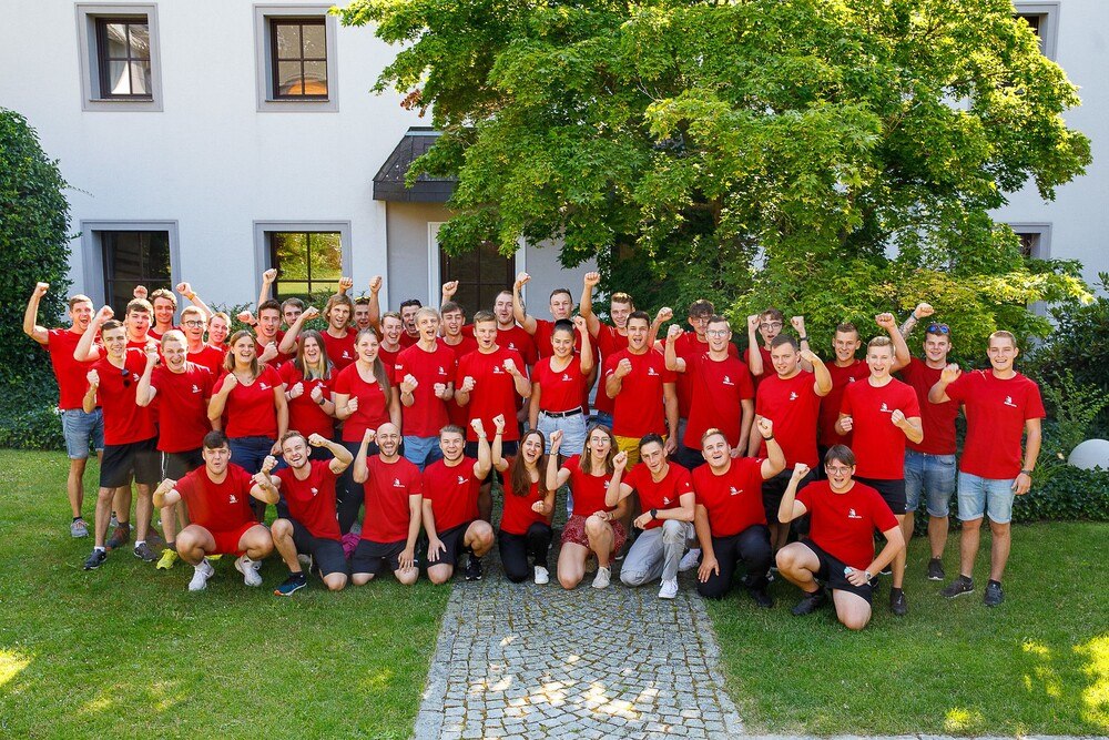 © SkillsAustria / Florian Wieser
Das Team der SkillsAustria stellt sich dem internationalen Wettbewerb.
Das Team der SkillsAustria stellt sich dem internationalen Wettbewerb.