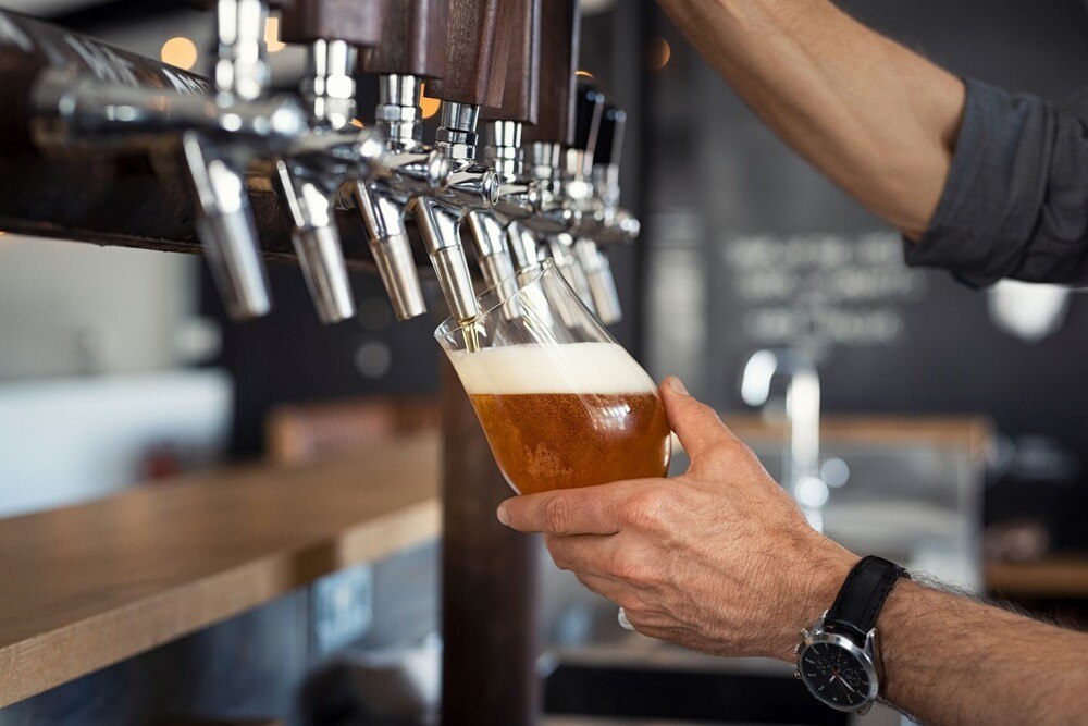 © iStock / Getty Images Plus / Ridofranz Bierzapfanlage