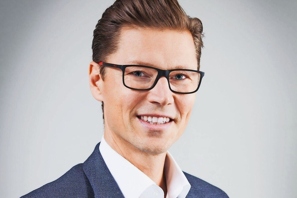 © Simon Jappel
Rainer Wimmer, Leiter der Automotive Services und der Automotiven Akademie im Österreichischen Wirtschaftsverlag
Rainer Wimmer, Leiter der Automotive Services und der Automotiven Akademie im Österreichischen Wirtschaftsverlag