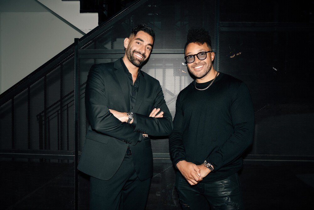 © Follow
Pedram Parsaian (li) und Ilja Jay Lawal haben gemeinsam die Agentur Follow gegründet.
Pedram Parsaian und Ilja Jay Lawal von der Agentur Follow
