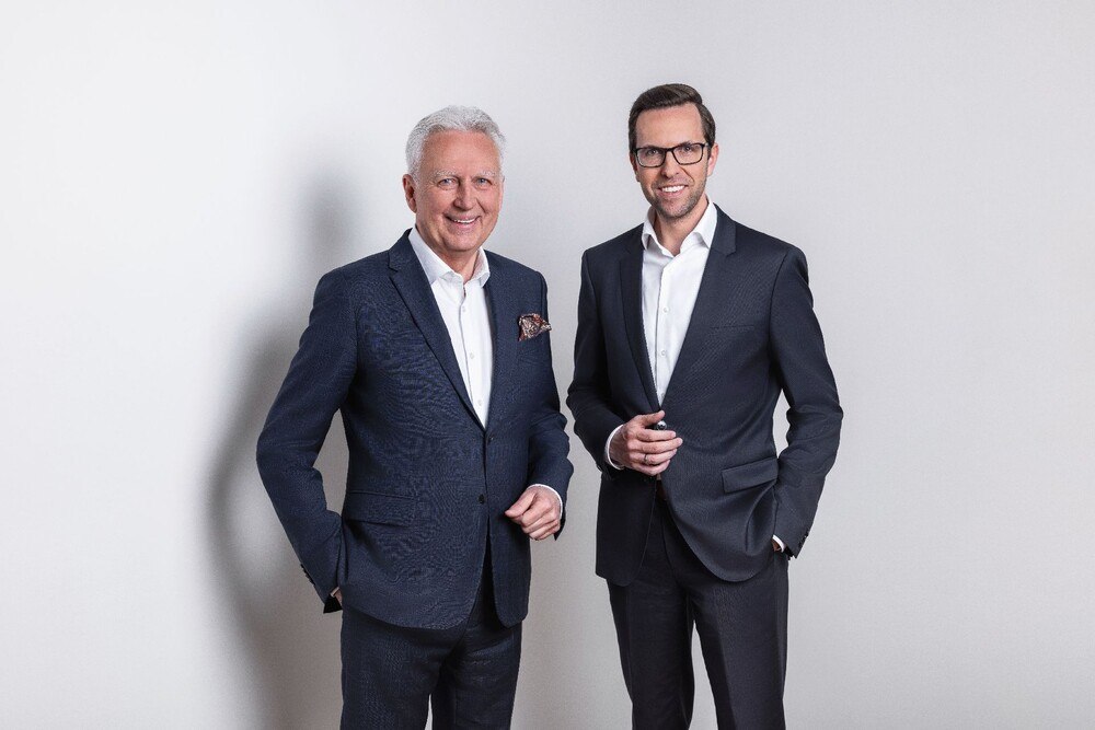 © Keba
Gerhard Luftensteiner (l.) und sein Nachfolger Christoph Knogler.
Gerhard Luftensteiner (l.) und sein Nachfolger Christoph Knogler.