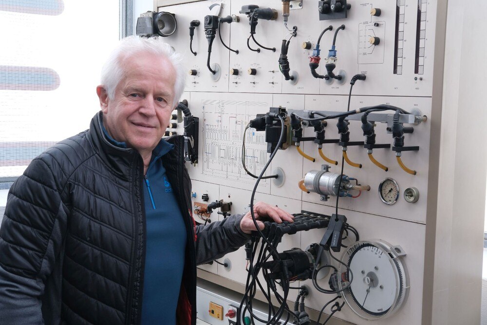 © Peter Seipel
Techniktrainer Rudolf Rosenmayer
Techniktrainer Rudolf Rosenmayer