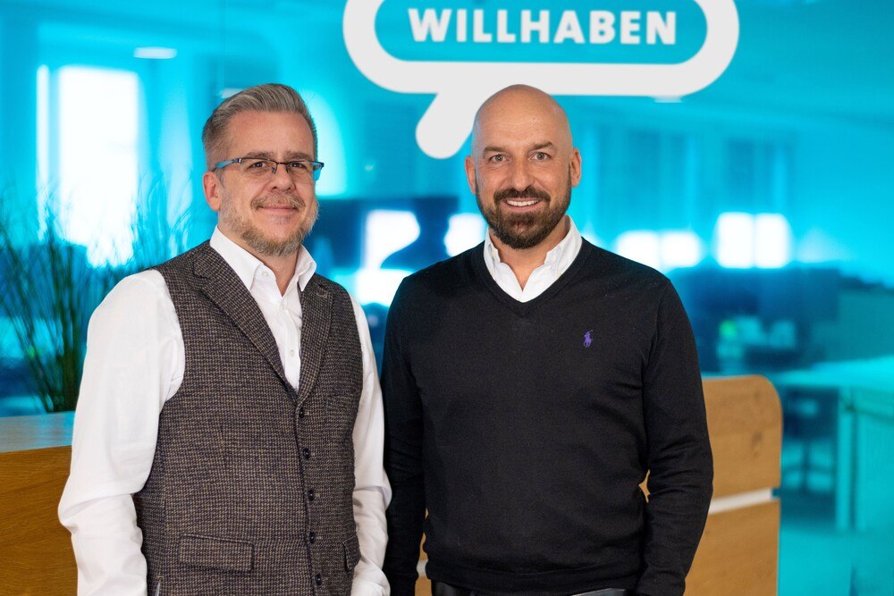© willhaben und 2trde
Marcus Kraushofer, Verkaufsleitung Motornetzwerk bei willhaben und Stefan Tomicic, Head of Sales bei 2trde
Marcus Kraushofer, Verkaufsleitung Motornetzwerk bei willhaben und Stefan Tomicic, Head of Sales bei 2trde
