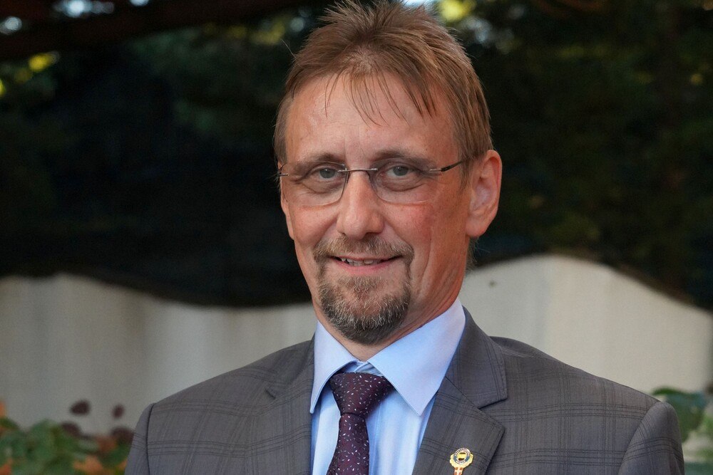 © Landesinnung Wien Fahrzeugtechnik
Georg Ringseis, Wiener Landesinnungsmeister der Fahrzeugtechniker und VFT Vorstandsmitglied
Georg Ringseis, Wiener Landesinnungsmeister der Fahrzeugtechniker und VFT Vorstandsmitglied