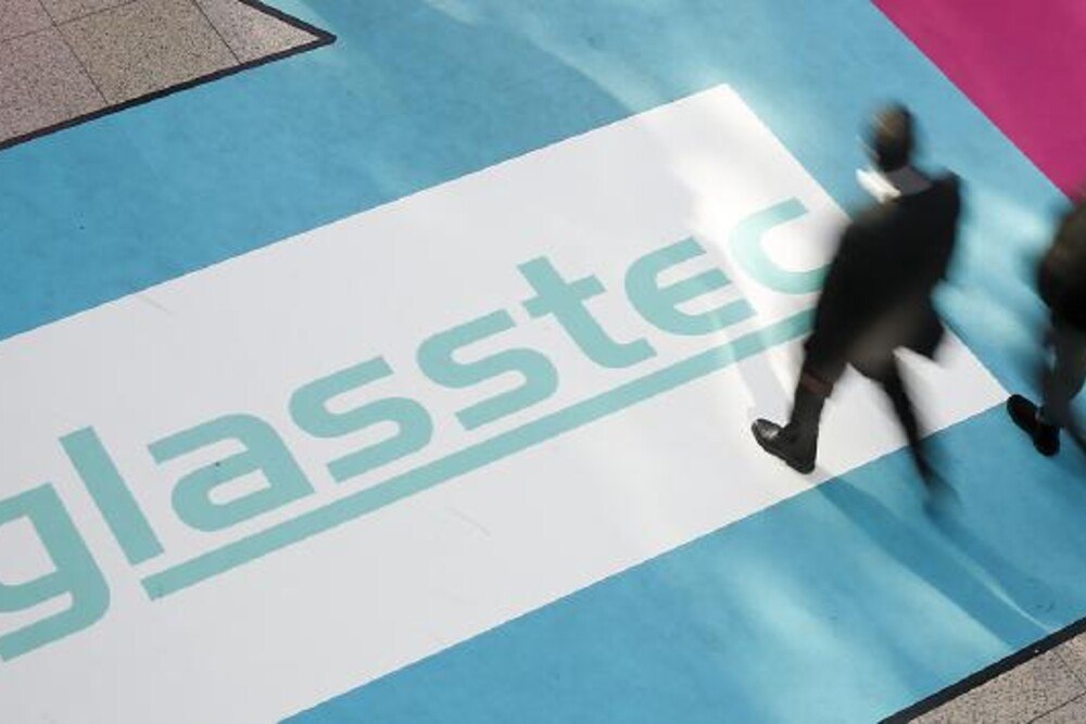© Messe Düsseldorf
Die nächste glasstec findet vom 22. bis 25. Oktober 2024 auf dem Düsseldorfer Messegelände statt.
Die nächste glasstec findet vom 22. bis 25. Oktober 2024 auf dem Düsseldorfer Messegelände statt.