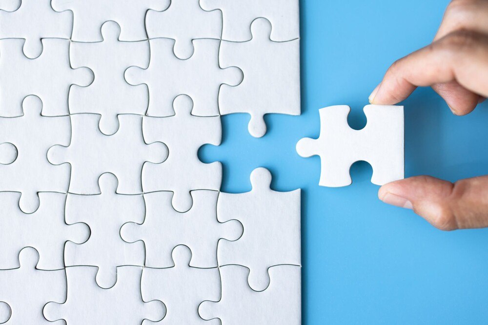 © iStock / Getty Images Plus / Tinnakorn Jorruang Puzzle