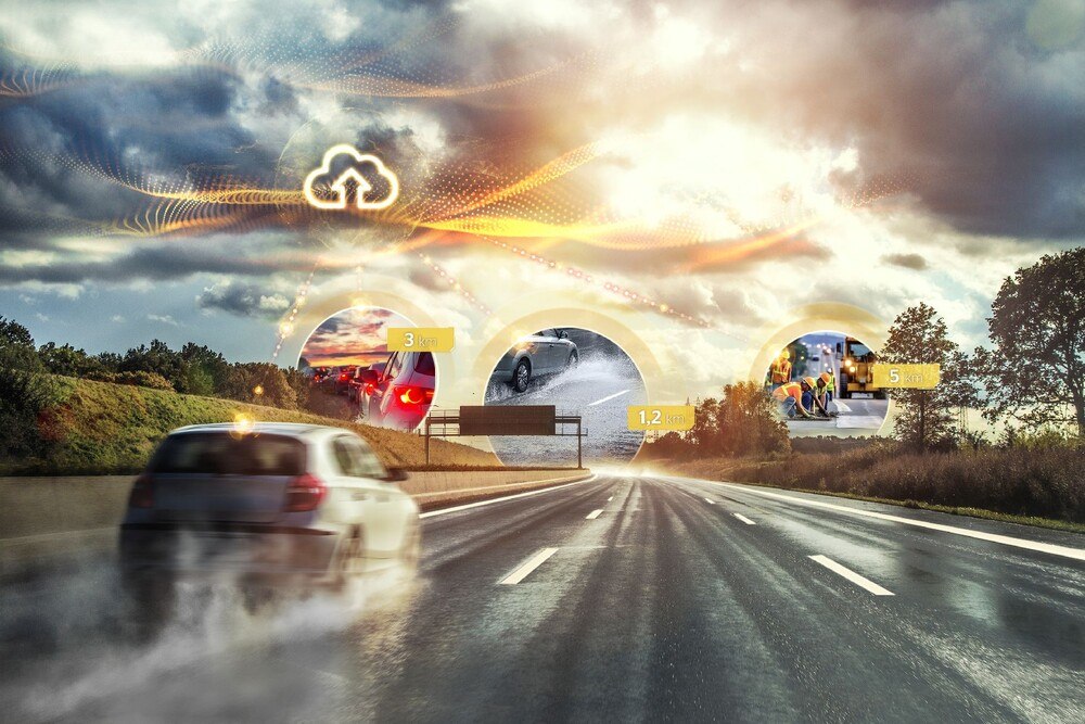 © Continental
Continental erweitert seine eHorizon-Plattform um die cloudbasierte Lösung Dynamic Road Events.
Continental erweitert seine eHorizon-Plattform um die cloudbasierte Lösung Dynamic Road Events.
