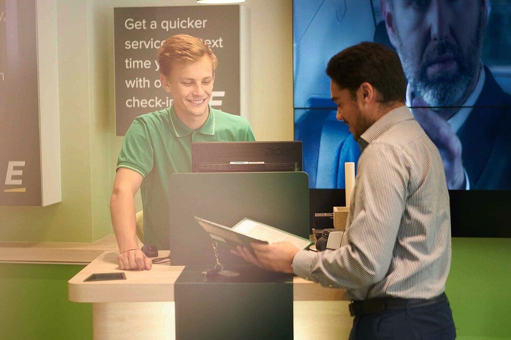 © Europcar
Die B2B-Award Österreich 2023-Studie erfasste 250.000 Bewertungen von insgesamt 886 Unternehmen aus 87 Branchen.
Die B2B-Award Österreich 2023-Studie erfasste 250.000 Bewertungen von insgesamt 886 Unternehmen aus 87 Branchen.