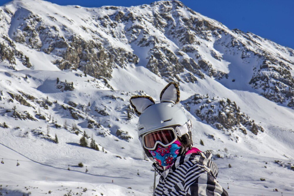 © iStock / Getty Images Plus / Violetastock Skifahren in Österreich
