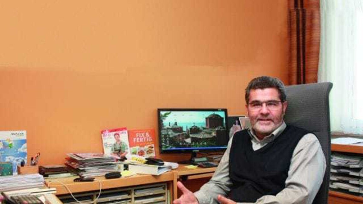 Für sein Blue-Line-Haus erhielt Baumeister Andreas Waha unlängst den Innovationspreis Burgenland.   Foto: ScheurichIm Gespräch mit der Österreichischen Bauzeitung spricht Waha über die Herausforderung  des zukunftsfähigen Bauens und darüber, wie sein Fertighauskonzept einst Realität wurde.
