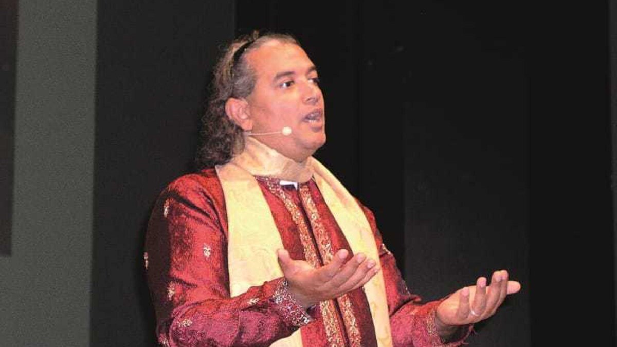 Sanjay Sauldie brachte den Zusehern die Möglichkeiten mit Internetmarketing näher. Foto: Holzforschung Austria.
