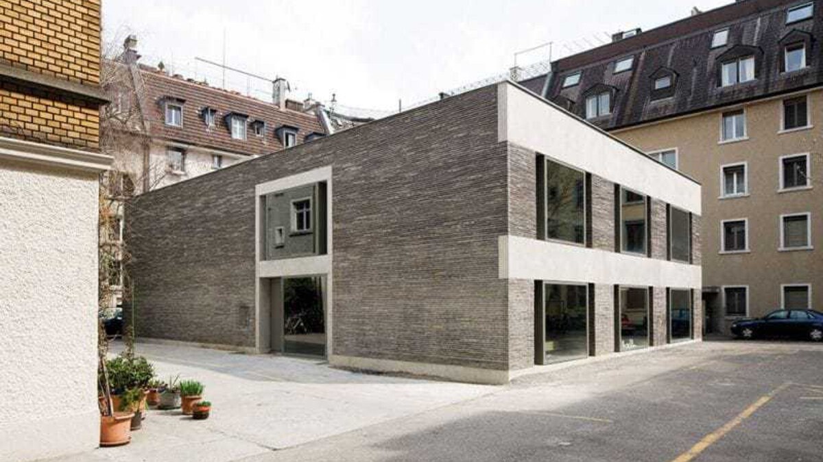 Gewinner in der Kategorie Büro- und Gewerbebauten: Umbau Atelierhaus Dubstraße in Zürich | Boltshauser Architekten, Zürich. Foto: Beat Bühler