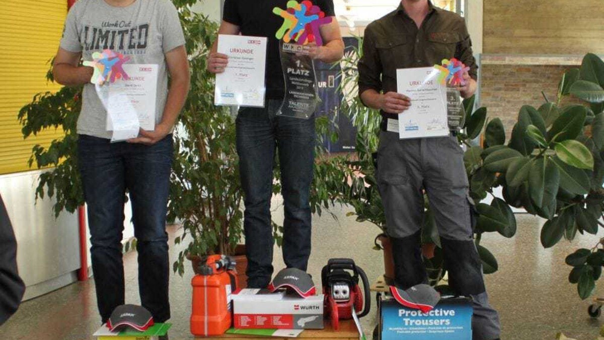 Landmaschinentechnik 3. Lehrjahr: 1. Christian Gwenger (LB: Maschinenbau Bürger GmbH & CO KG) 2. David Zankl (LB: Zankl GmbH) 3. Hannes Kerschbaumer (LB: Unser Lagerhaus Warenhandelsges.m.b.H.