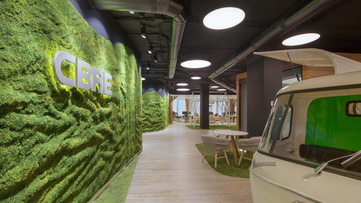 CBRE/Javier Serrano photo