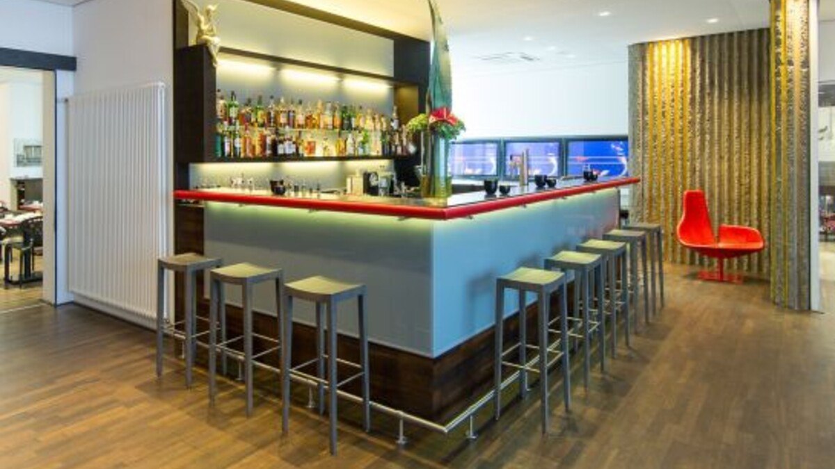 art-business-hotel.com