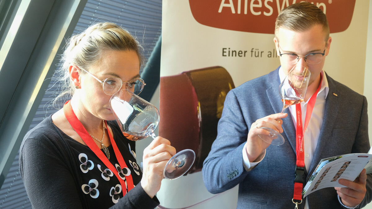 Kastner AllesWein-Mitarbeiter