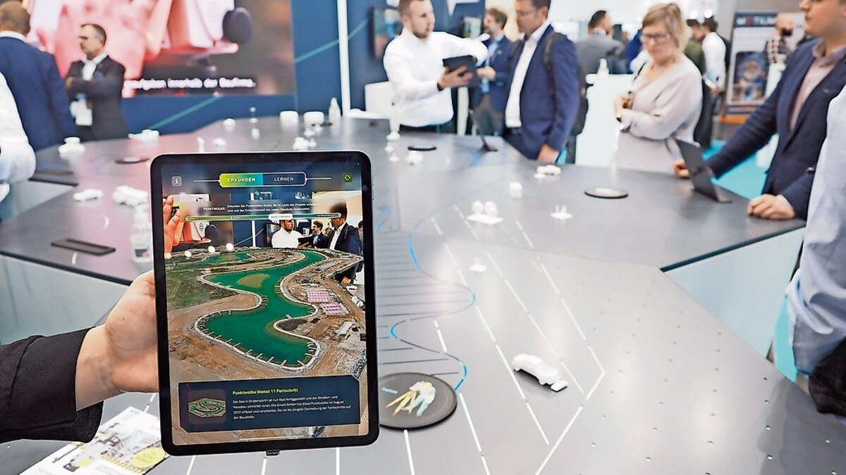 Hexagon auf der Bauma 2022