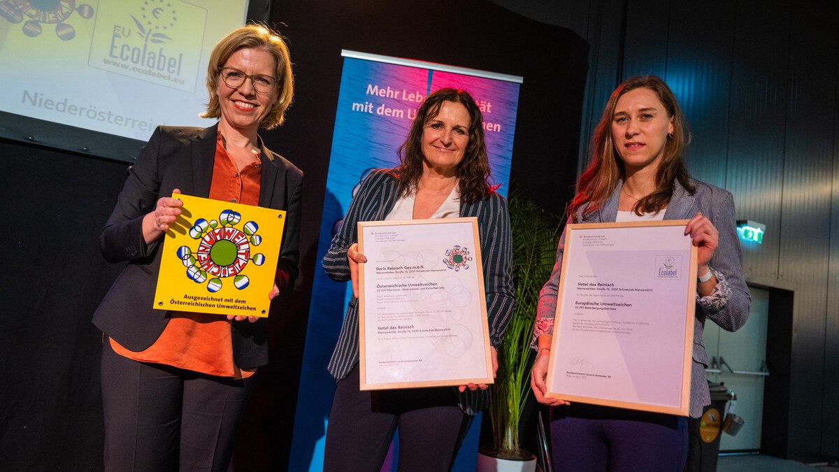 Leonore Gewessler, Doris Reinisch und Theresa Frisch vom Hotel Das Reinisch