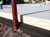 Detailbild: Brettsperrholzboden auf Glapor Schaumglasplatten 