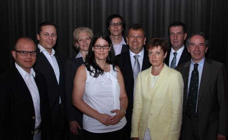 Der neue ACB-Vorstand (v. l. n. r.): Gerhard Stübe (Festspielhaus Bregenz), Markus Aulenbach (nextstep congress solutions), Maria Danklmaier (Austropa Interconvention), Petra Bauer-Zwinz (Geschäftsführung ACB), Stefan Walter (Mondial Congress & Events), Thomas Ziegler (Design Center Linz), Renate Dobler-Jerabek (Reed Messe Wien), Hermann Krammer (Hotel de France), Christian Mutschlechner (Vienna Convention Bureau)