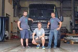 © Peter Seipel Die Brüder Philipp, Markus und Johann Kreisel (v.l.) fingen als Bastler an und gelten heute als echte Elektro-Pioniere.