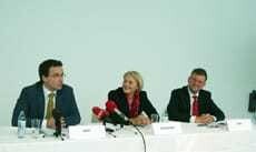 © WKÖ von links: Johannes Kopf (AMS), Anna Maria Hochhauser (WKÖ), Alexander Janda (Österr. Integrationsfonds)
