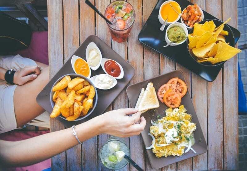 © Pexels/lizenzfrei Das Restaurant der Zukunft verbindet Hightech mit Bio-Romantik.