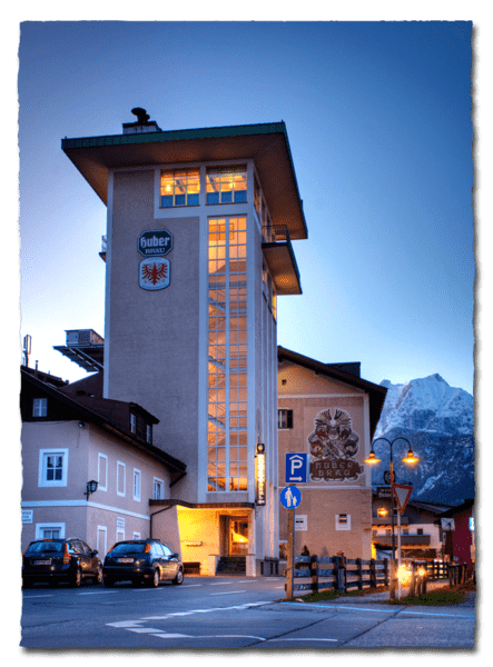 Der Turm der Huber Bräu: oben befindet sich das Gasthaus