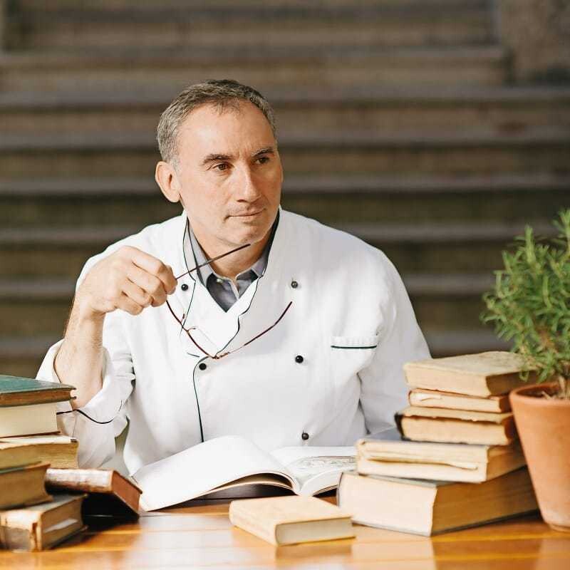 © Marco Riebler Wirt Roland Essl hat sich auf alte Rezepturen spezialisiert.