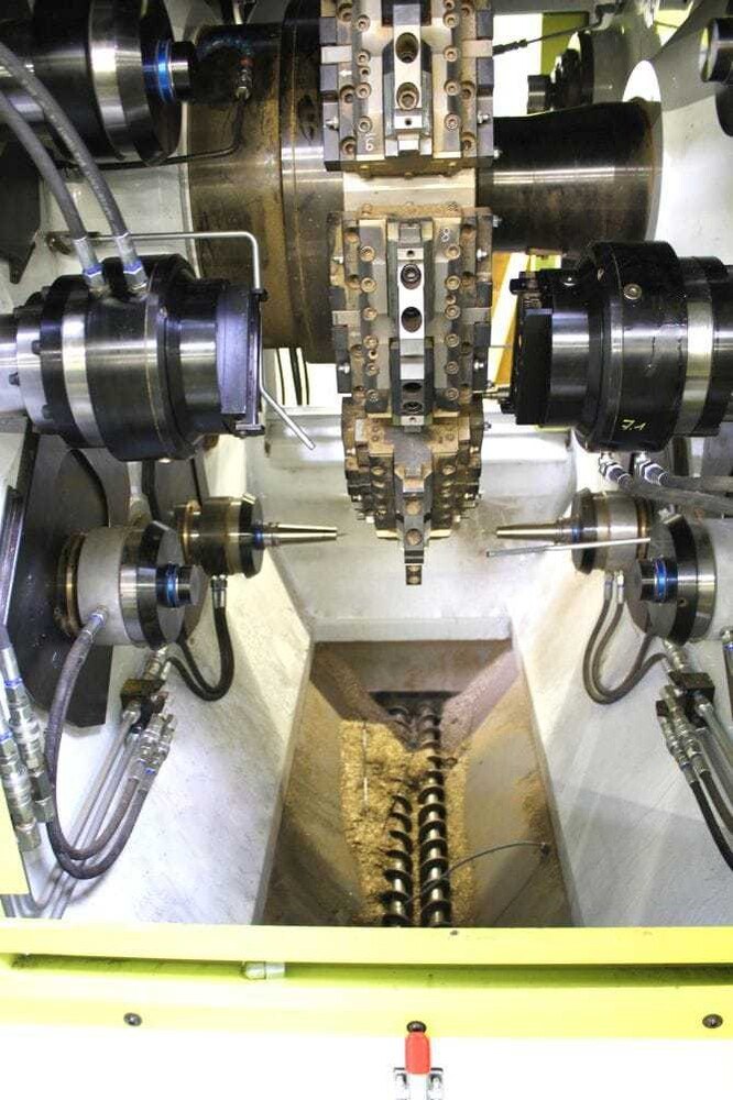 Felix II fertigt Gehäuseteile in Clean Production.