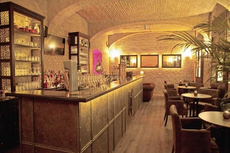 © Alexander Grübling Bei dem Lokal handelt es sich um das ehemalige Lager des Känguruh Pubs in der Bürgerspitalgasse. Gewölbe und Ziegelwände wurden im Zuge der Renovierung erhalten.