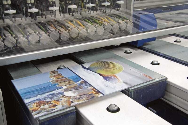 Digitaldrucker gibt es in verschiedenen Ausführungen: Vom Jumbo Drucker bis zu ...