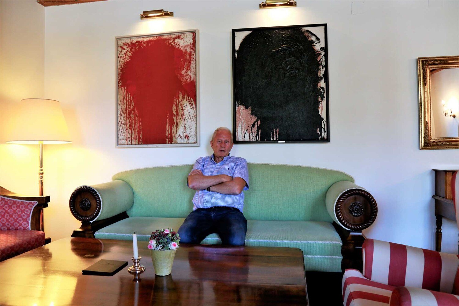 © Nutz Helmut Marko in der Lobby des Schlossberghotels in Graz.