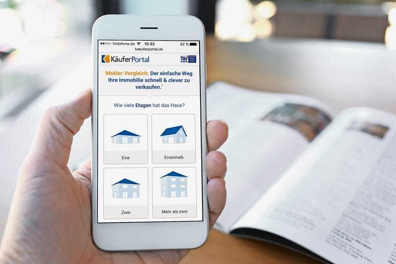 Immobilienverkäufer durchlaufen bei KäuferPortal einen ihre Liegenschaft betreffenden Fragebogen.