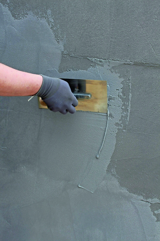 Die neue Bauwerksabdichtung Maximo 1 K BF von Murexin ist einkomponentig – Mischfehler sind somit ausgeschlossen.