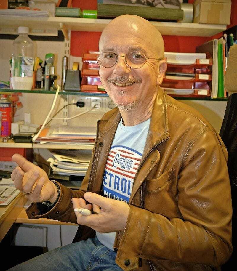 © mh
Nach dem Stopp der alljährlichen Tabaksteuer-Anhebungen wird die Preisfrage alleine bei den Tabakkonzernen liegen. Andreas Schiefer meint dazu: „Man wird die Tabakindustrie an ihren Taten messen." Nach dem Stopp der alljährlichen Tabaksteuer-Anhebungen wird die Preisfrage alleine bei den Tabakkonzernen liegen. Andreas Schiefer meint dazu: „Man wird die Tabakindustrie an ihren Taten messen."