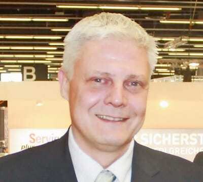 WOLFGANG SCHNEIDER