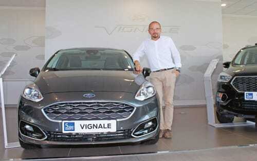 Dario Hajdarevic in der luxuriös-mondänen Ford Vignale Lounge