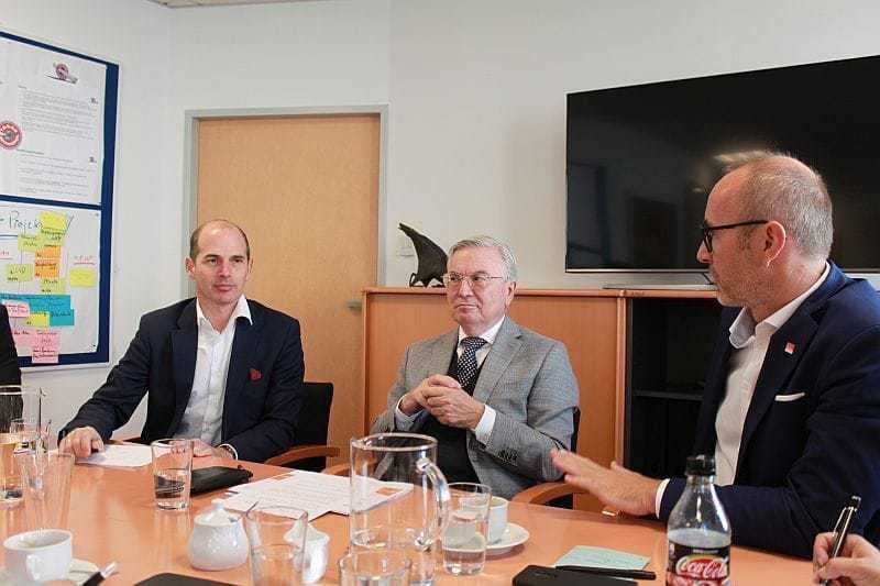 Hannes Hofer, Univ.-Prof. Bertl und Josef Prirschl stellten das neue Berechnungsmodell für die Trafikablöse vor.