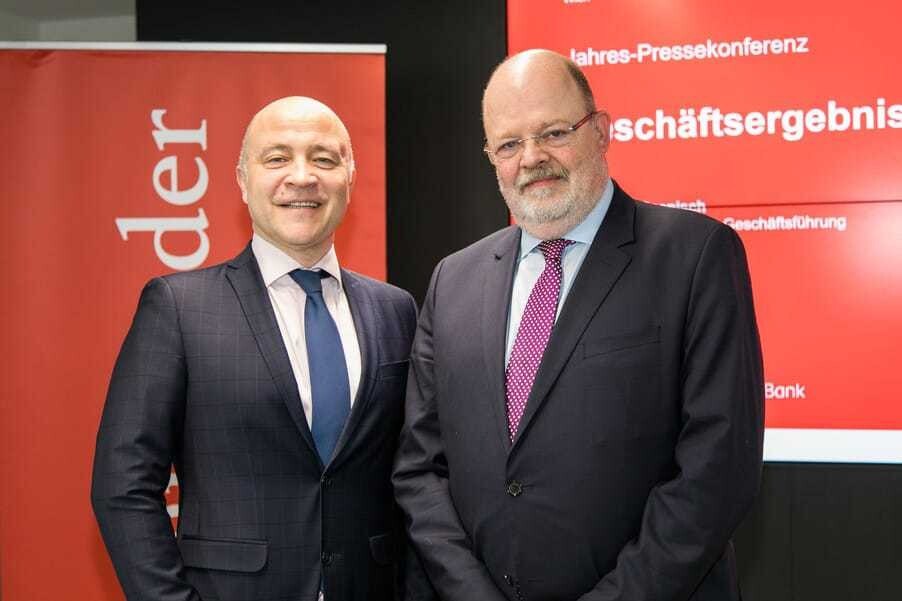 © Santander Robert Hofer (Unternehmenssprecher) und Olaf Peter Poenisch (CEO)