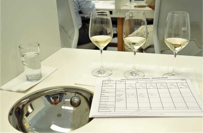 © Roland Graf Der "Arbeitsplatz" des ÖGZ-Wein-Experten und Jury-Mitglieds Roland Graf.