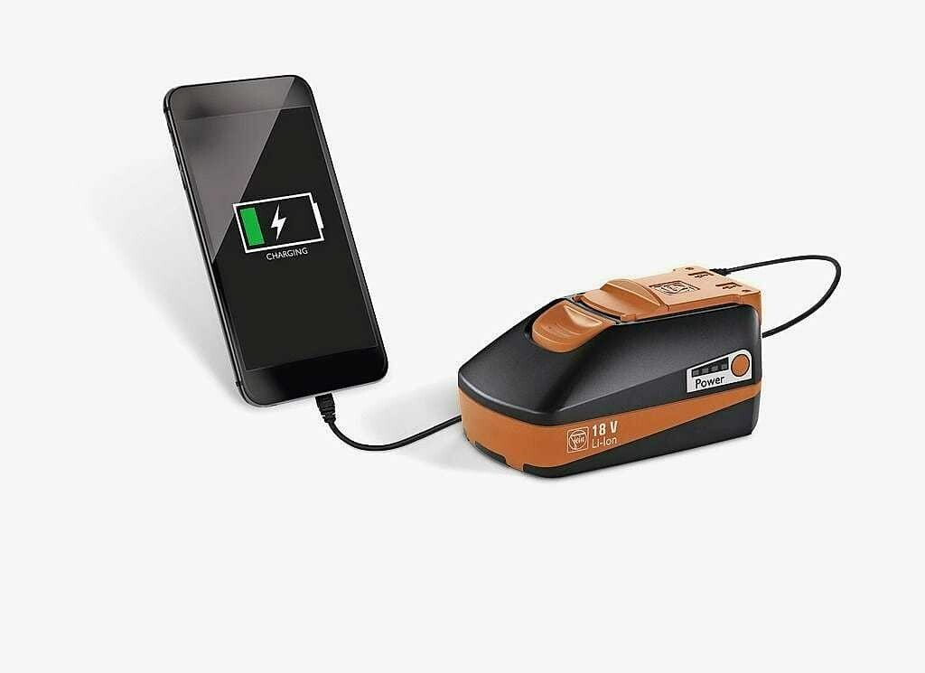 USB-Akku-Adapter im Wert von 39 Euro als Draufgabe.