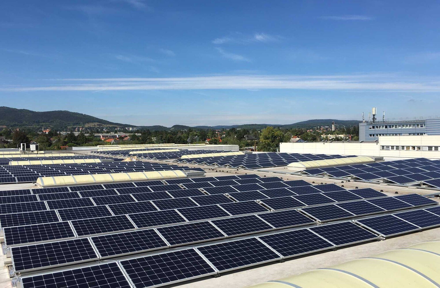 1.160 PV-Paneele wurden in Perchtoldsdorf installiert.